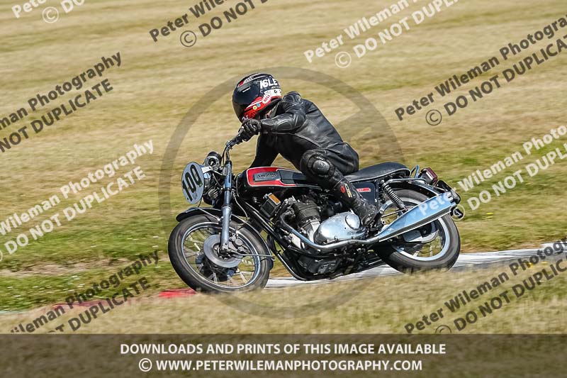 cadwell park;cadwell park photographs;cadwell trackday photographs;enduro digital images;event digital images;eventdigitalimages;peter wileman photography;racing digital images;trackday digital images;trackday photos